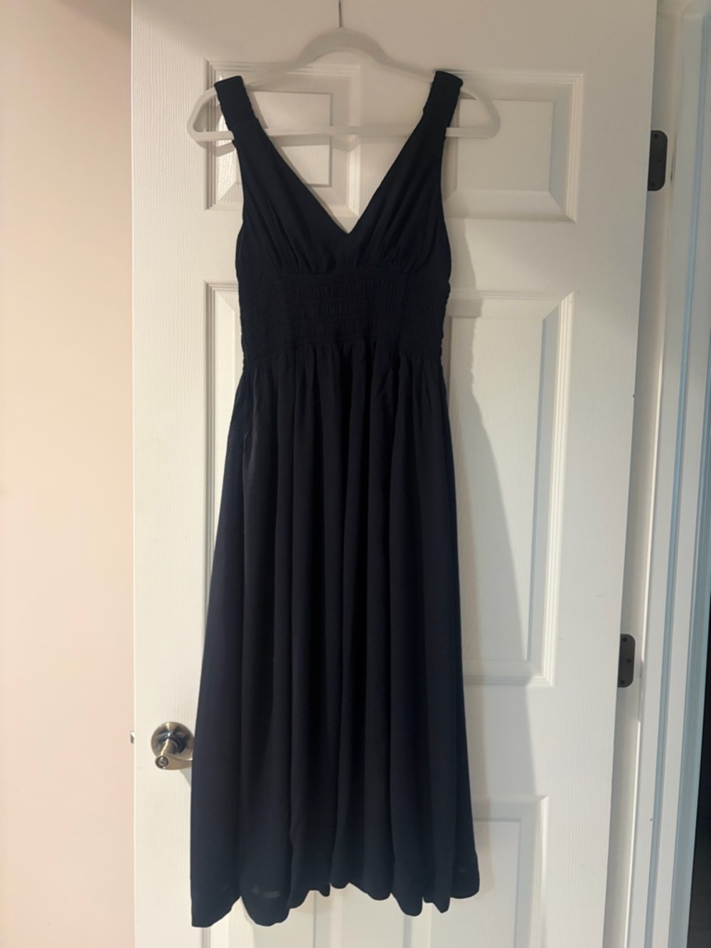Abercrombie & Fitch Black V-Neck Smocked Waist Maxi Dress